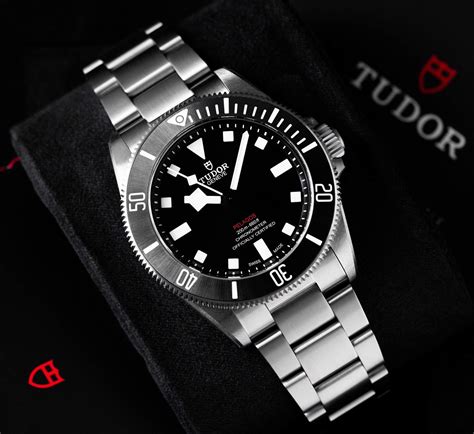 tudor black bay 39 lug width